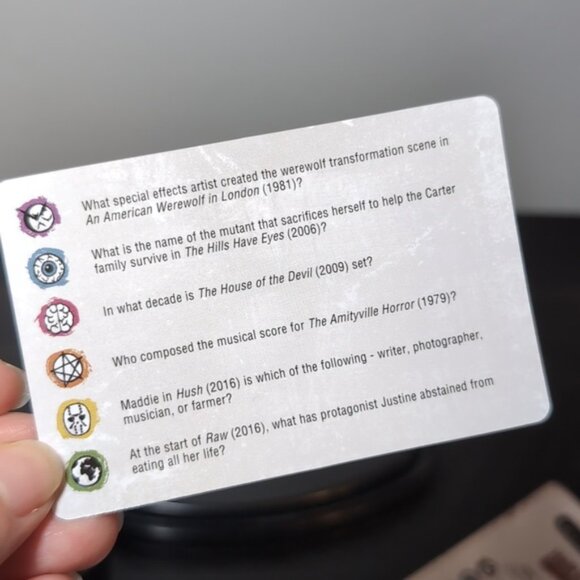 3/$20 Hasbro Trivial Pursuit Horror Movies Edition Wedge Box Travel Size - Picture 6 of 11